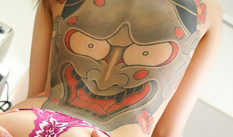 [MIAA-192]纹身阿婆-黒咲しずく(黑咲滴)-第1张图片